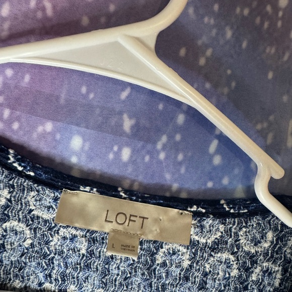 Women’s loft blue blouse - Picture 2 of 3